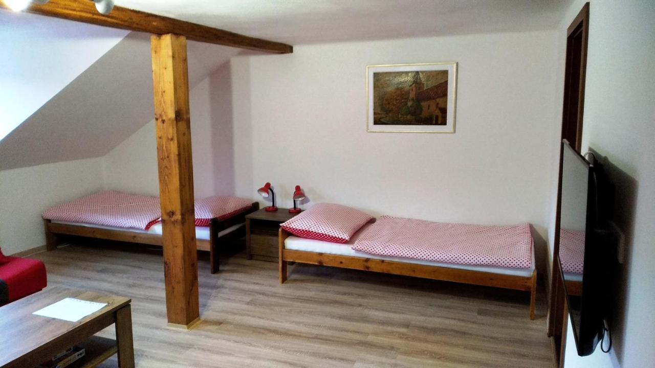 Apartmany Kukacci Hnizdo Benesov nad Ploucnici Extérieur photo