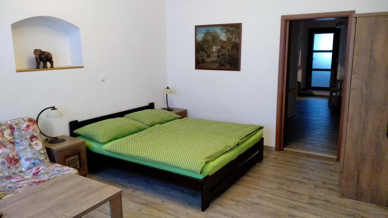 Apartmany Kukacci Hnizdo Benesov nad Ploucnici Extérieur photo